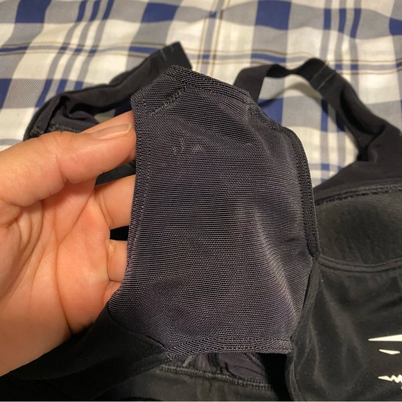 3/$50 Gymshark sports bra - Picture 4 of 4